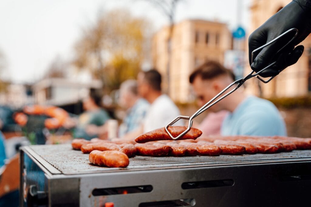Rondvaart met eten 2 Grillen op de boot