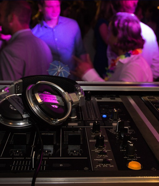 Borrelvloot events 8 feest